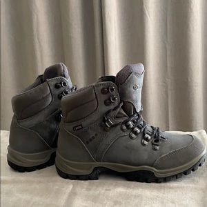Ecco Xpedition III GTX Boots - never worn